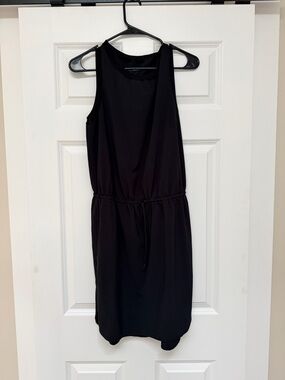 Athleta Black Sleeveless Drawstring Waist Midi Dress